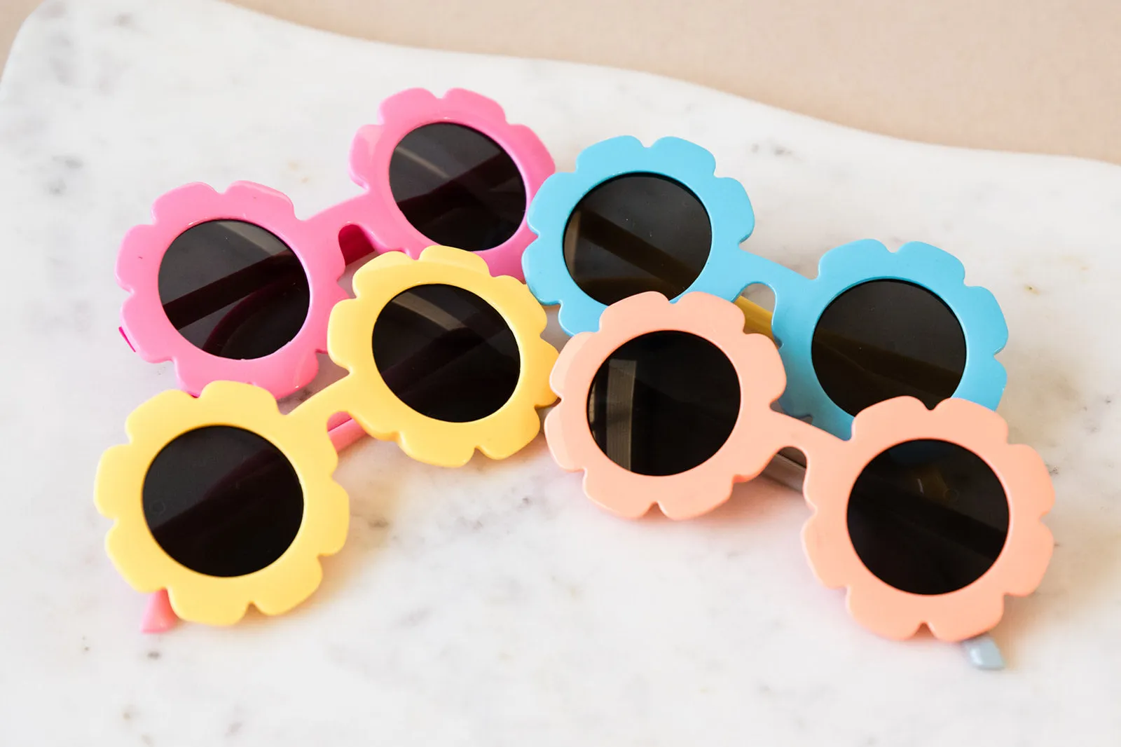 Babeehive Goods Toddler & Kid Daisy Sunglasses - Yellow & Pink