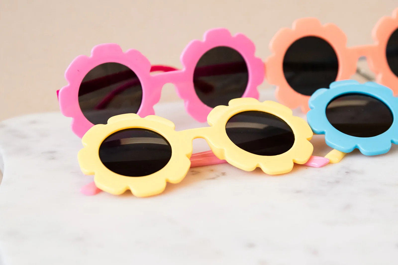 Babeehive Goods Toddler & Kid Daisy Sunglasses - Yellow & Pink