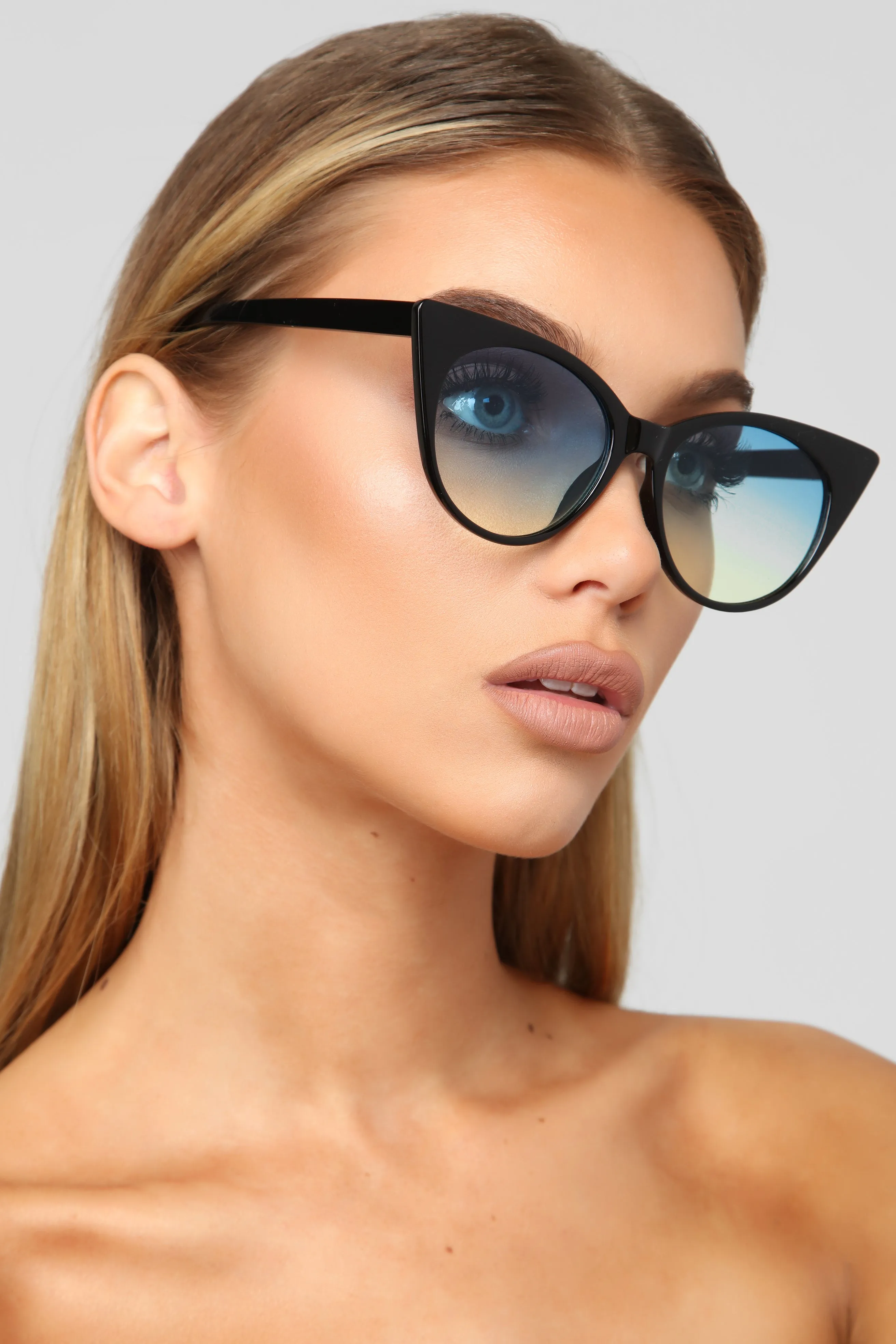 Believe Me Sunglasses - Black