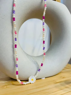 Daisy necklace