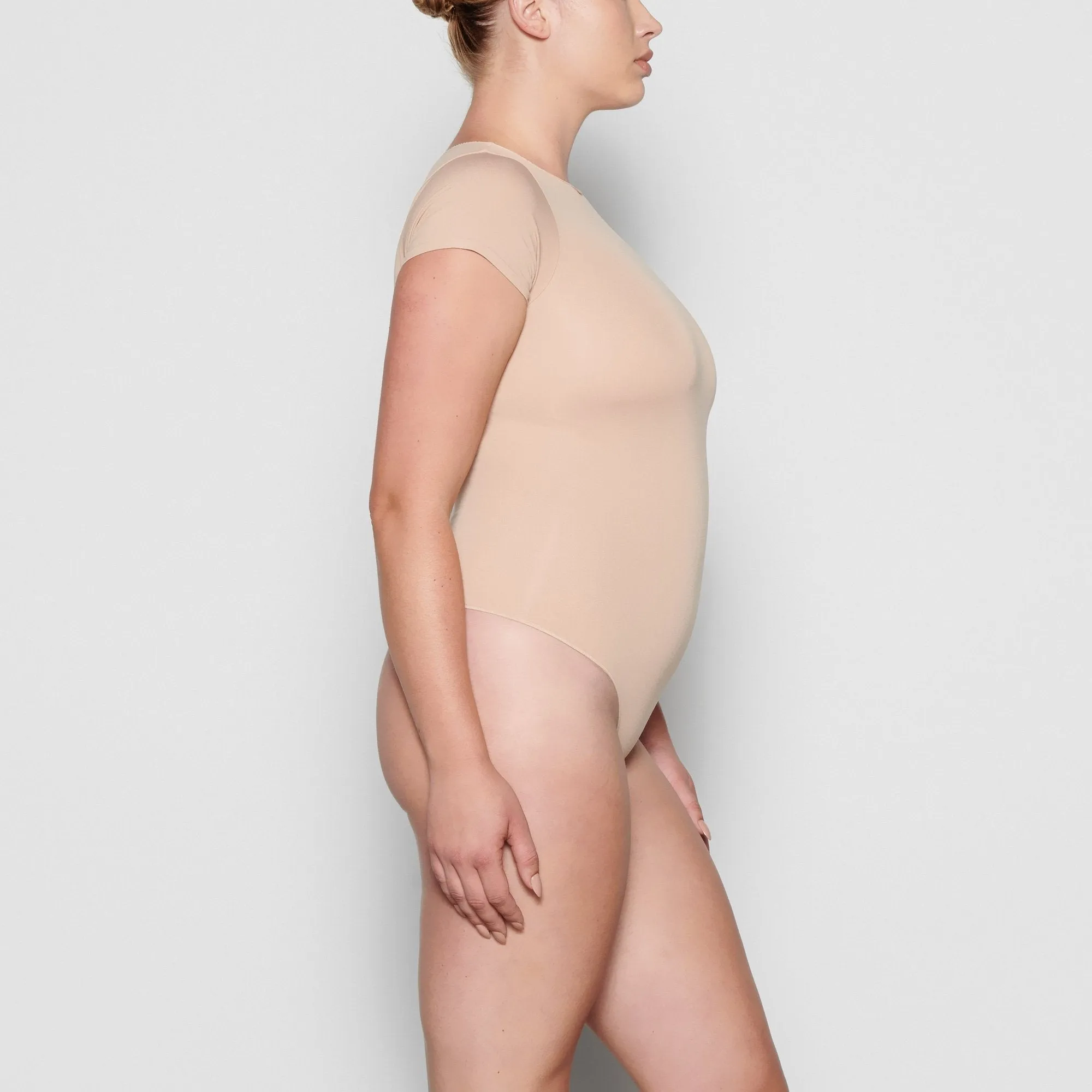 ESSENTIAL T-SHIRT BODYSUIT | SANDSTONE