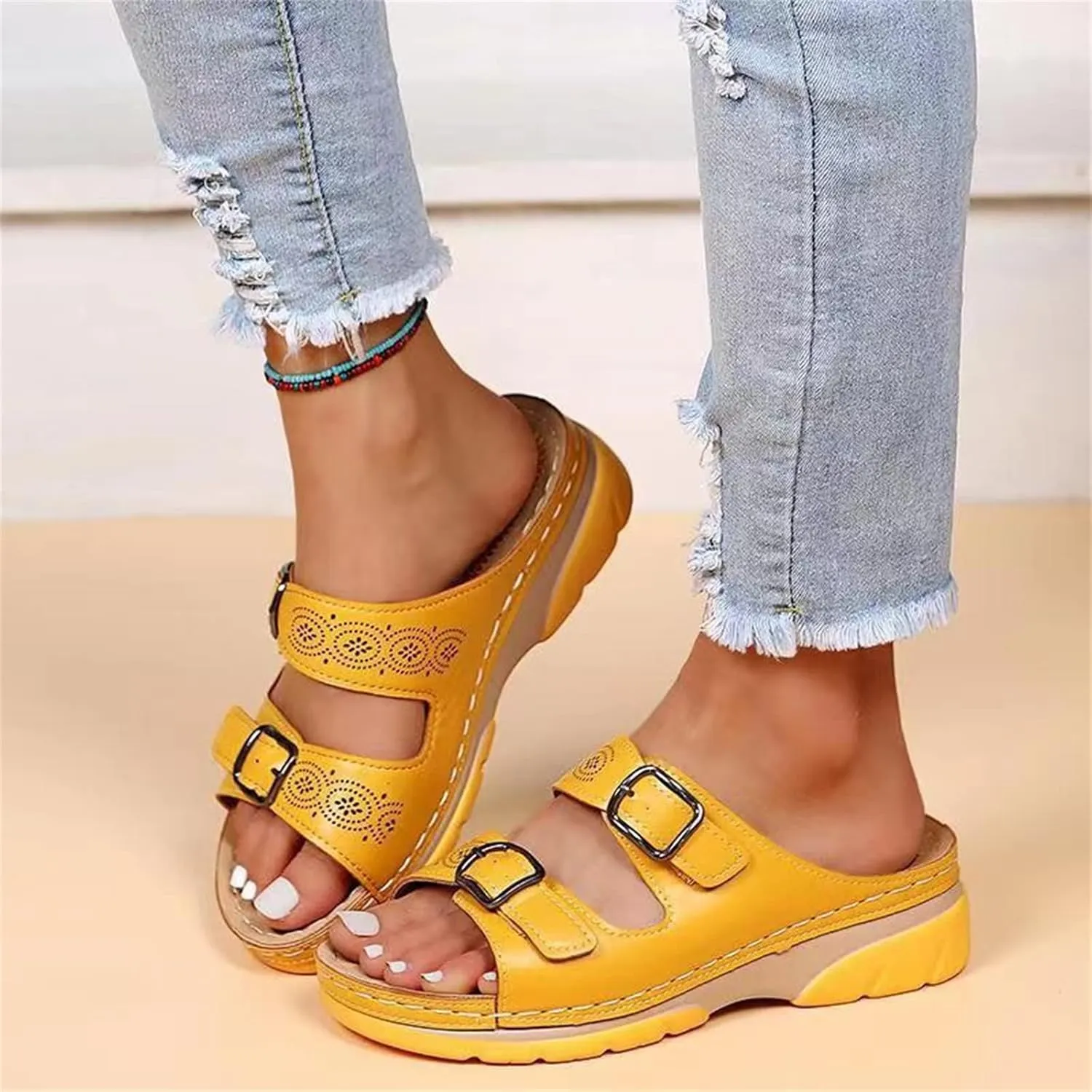 Ladmiple Sandals Women Beach Cute Comfortable Arch Support Orthotic Flip Flops Dressy Summer Walking Orthopedic Slides