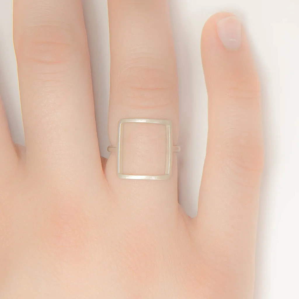 <!--RG337-->open square ring