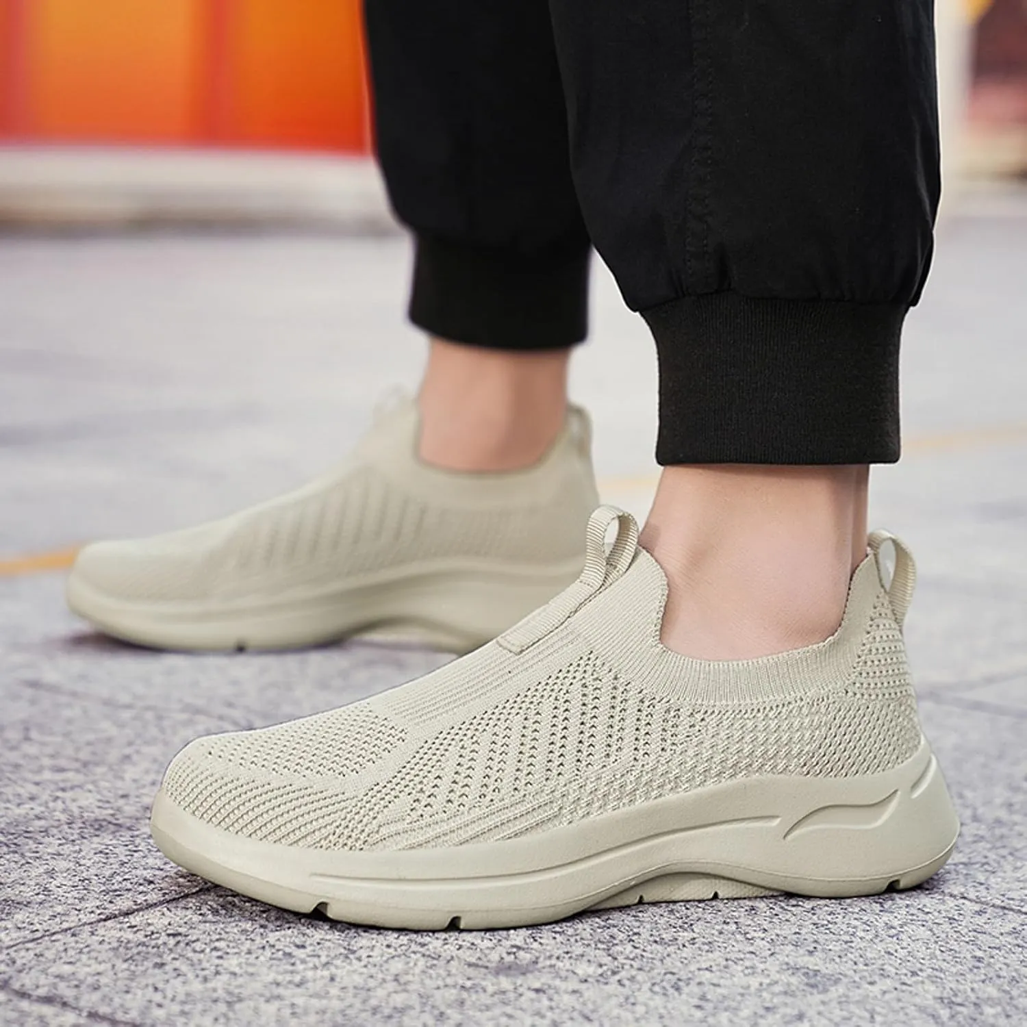 Men's Sports Shoes Versatile Elastic Knit Sneakers Breathable Slip On Sock Shoes Lightweight Workout Shoe
