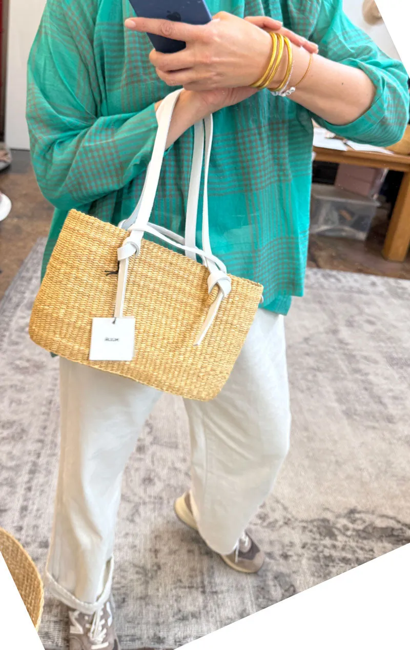 Muun Straw bag with white leather handles