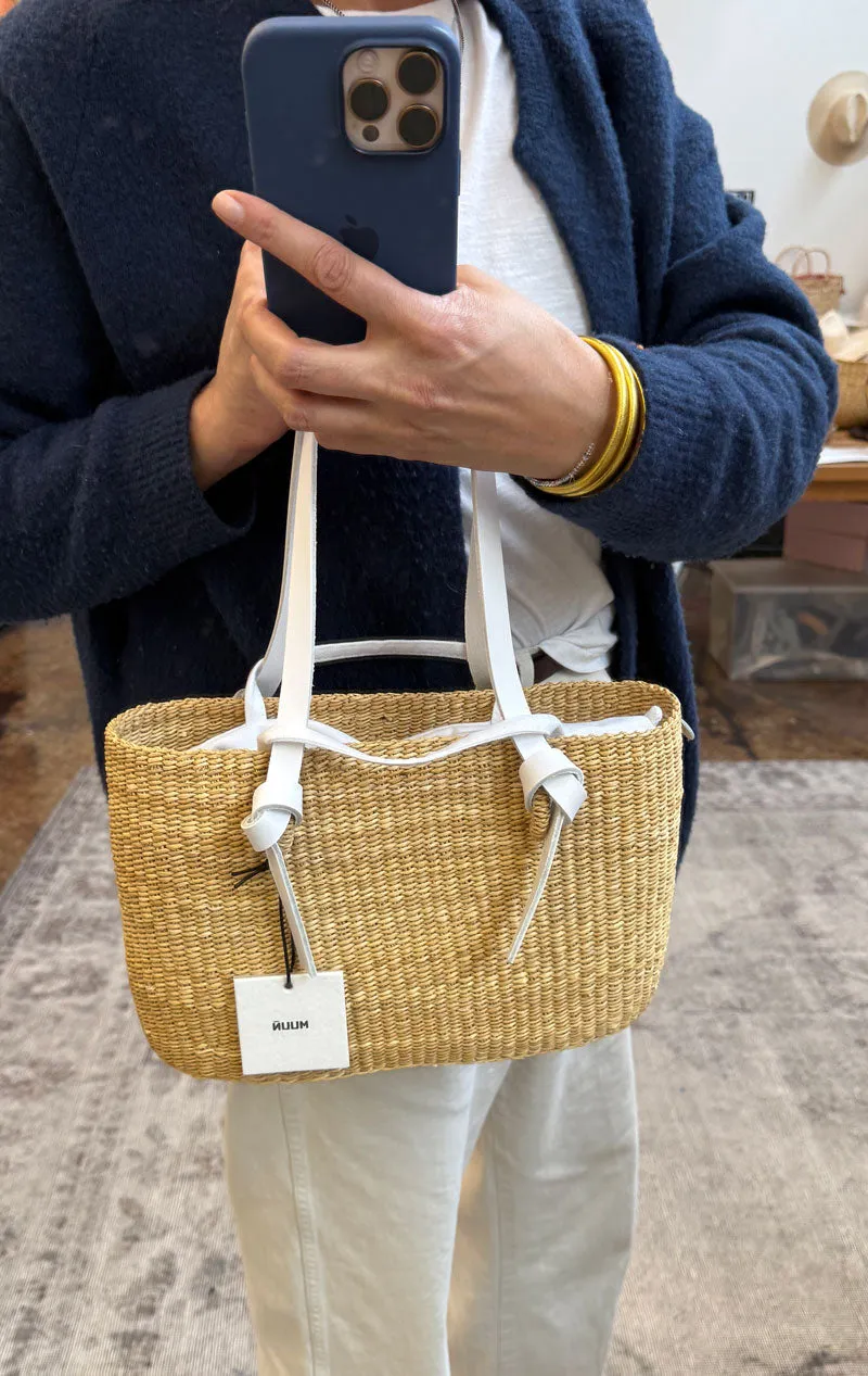Muun Straw bag with white leather handles