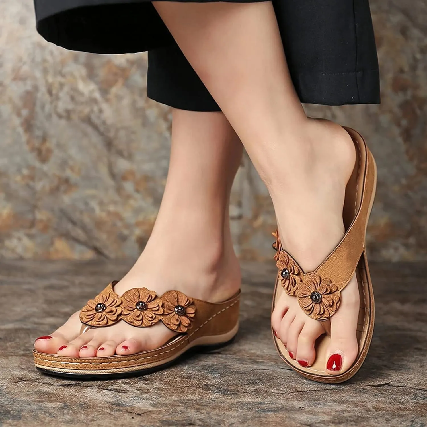 peqiut Casual Sandals Women Flat Clip Toe Sandals for Women Arch Support Comfortable Flip Flops Orthopedic Sandals