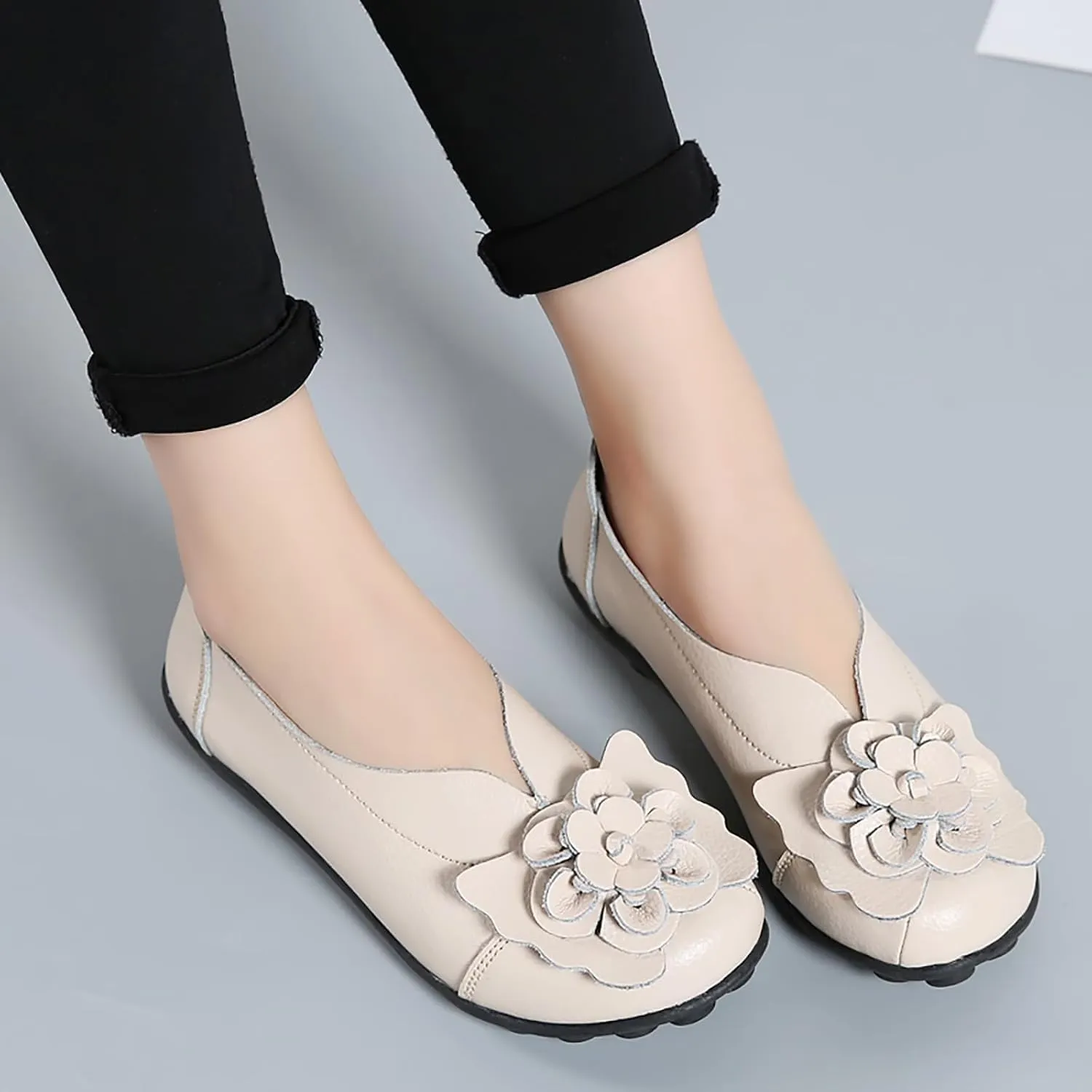 Slip on Loafers for Women Leather Flowers Loafers Comfortable Walking Work Flats Shoes Lightweight Soft Sole Flat Shoes Round Toe Summer Shoe