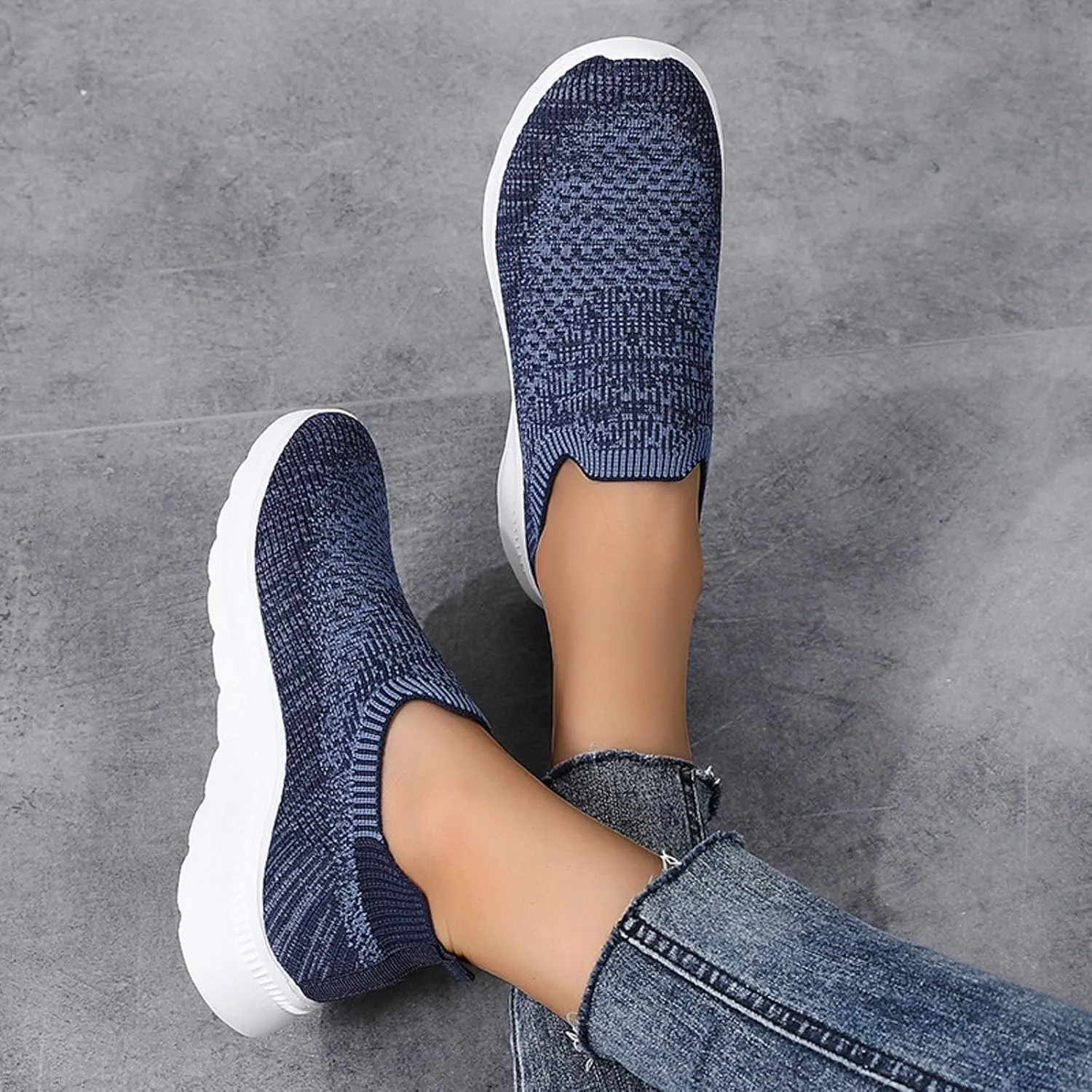 Walking Shoes Women Slip On Knit Mesh Running Sneakers Lightweight Breathable Non-Slip Casual Comfort Sports Shoes