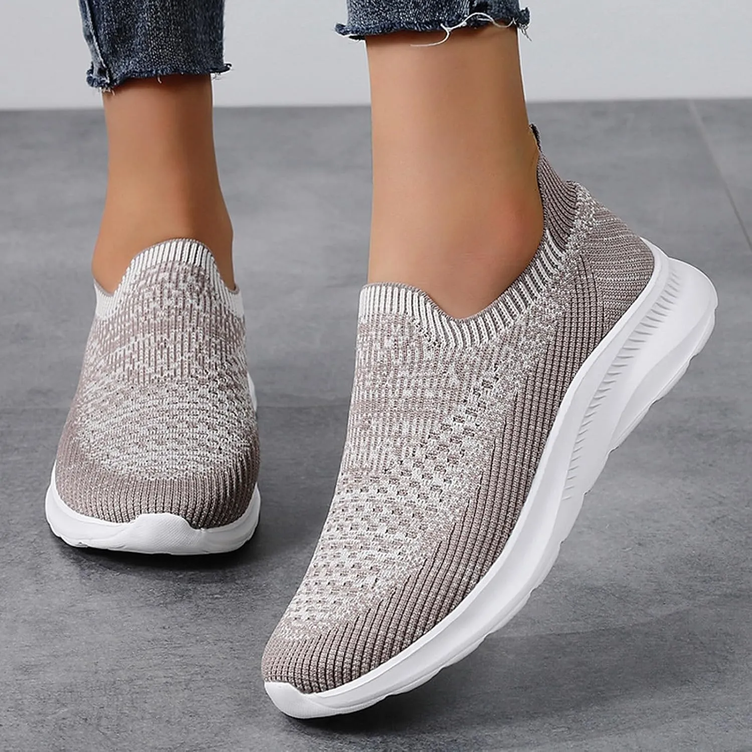 Walking Shoes Women Slip On Knit Mesh Running Sneakers Lightweight Breathable Non-Slip Casual Comfort Sports Shoes